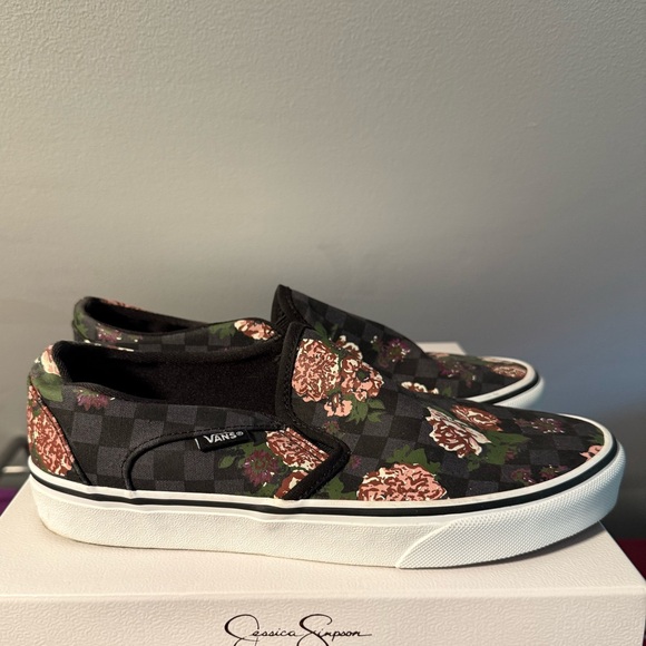 Vans Black Floral Checkered Slip-On Shoes - Picture 1 of 4